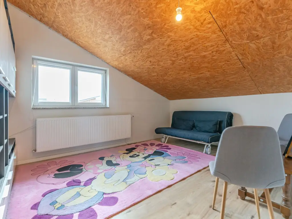 Casa mobilata utilata cartier Izvor Tarlungeni Brasov