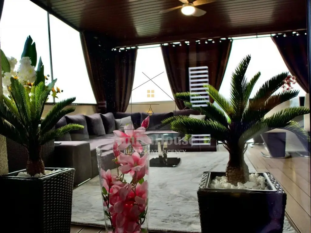 Apartament 3 camere tip Penthouse, 80 mp, 30 mp terasa, boxa, 2 parcari, Marasti