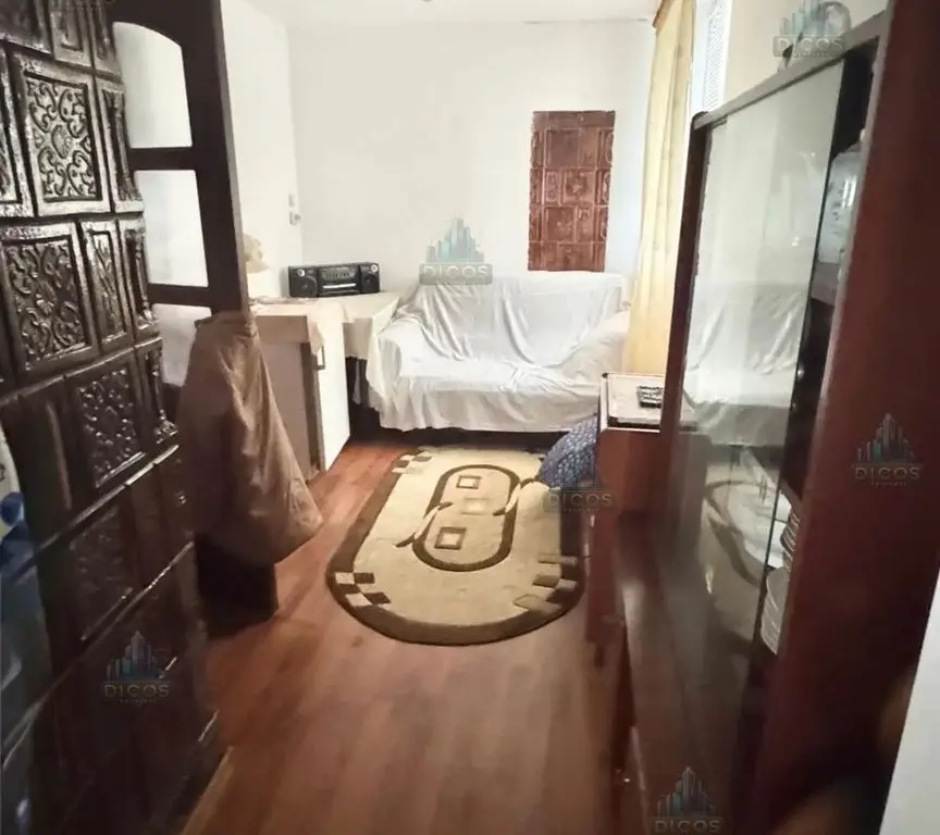 Casa de vanzare