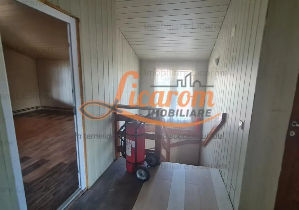 Proprietate in Cristian cu trei constructii+o fundatie,450000euro
