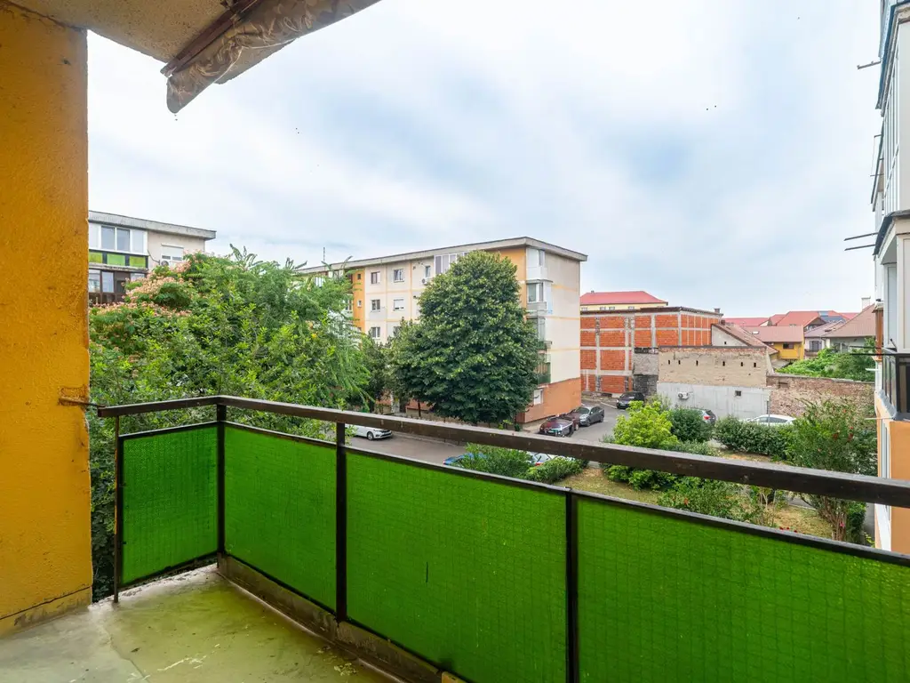 Apartament spațios cu 4 camere – Zona Boul Roșu 0% COMISION