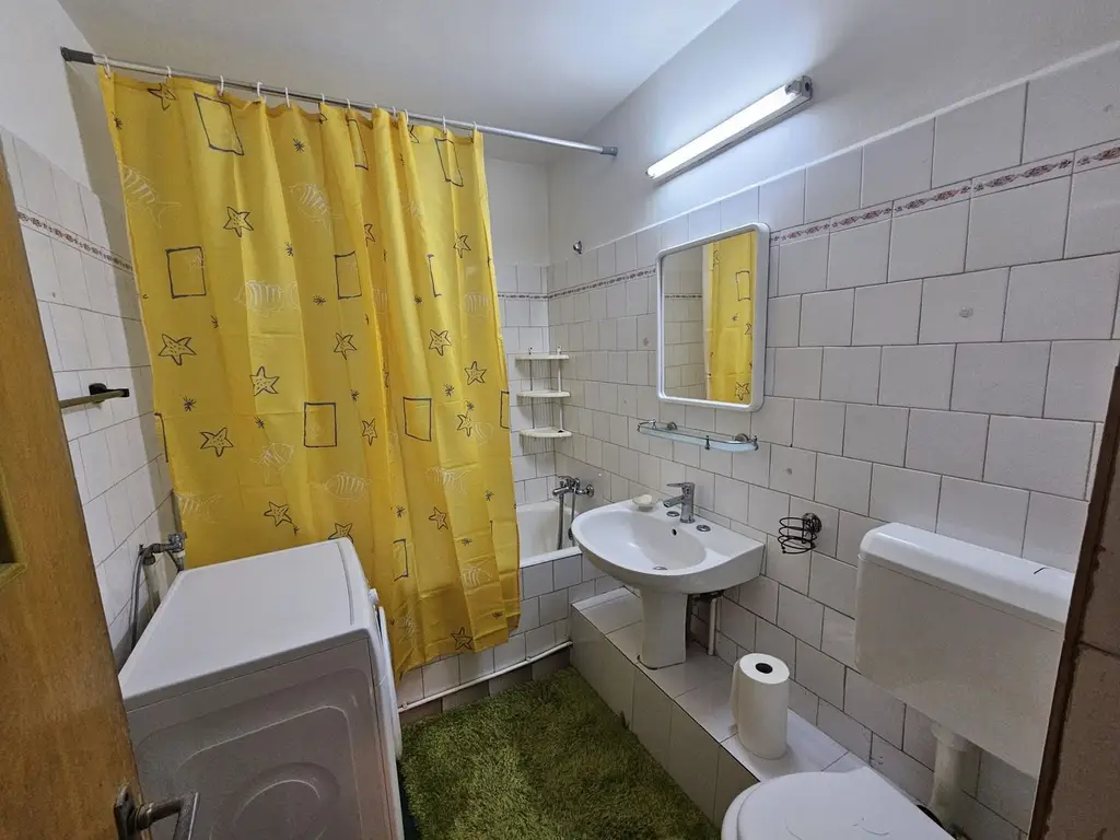 Apartament 2 camere, decomandat, Fratii Golesti