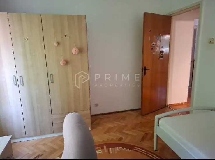 Apartament spațios cu 4 camere | Zona Făget Ideal pentru studenți UMF