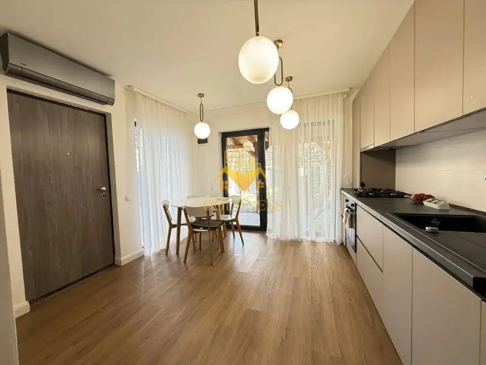 Casă / Vilă cu 3 camere, premium, 220 mp teren, Gheorgheni,Iulius Mall