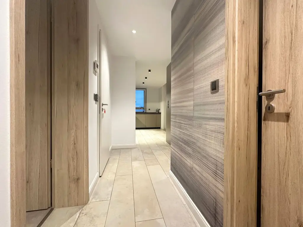 Penthouse de LUX 4 camere cu terasă spectaculoasă de 122 mp + jacuzzi