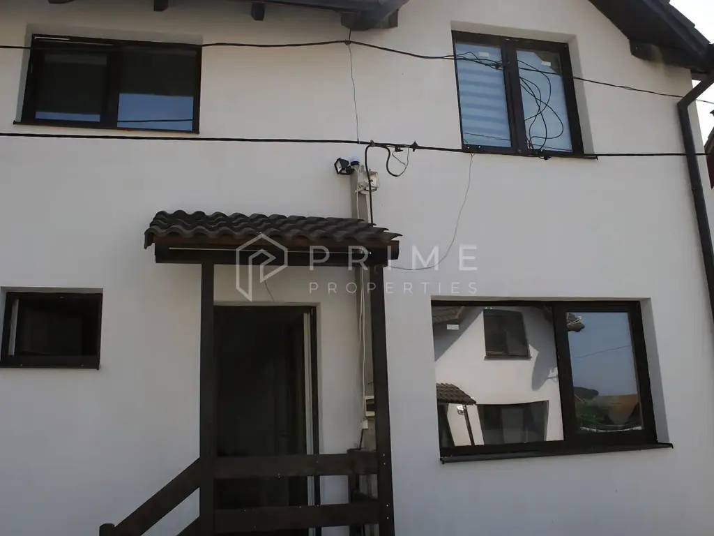Casă tip duplex complet amenajată si mobilată | șemineu și garaj |
