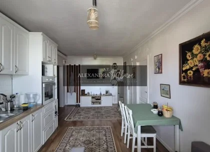 Apartament 3 camere l la cheie l Su 56 mp l Parcare l Florilor