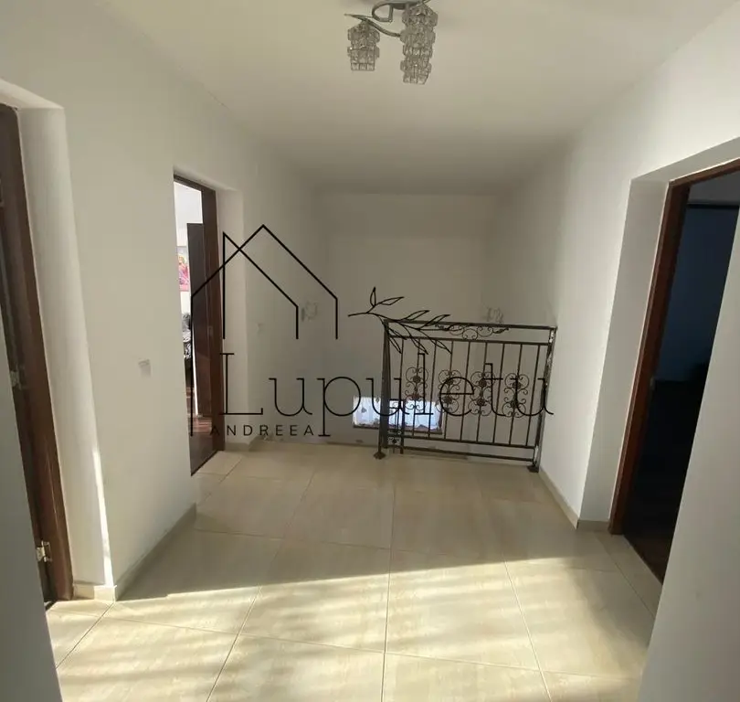 VILĂ PREMIUM DE VÂNZARE | STRADĂ PRIVATĂ | 5 CAMERE | Rasinari