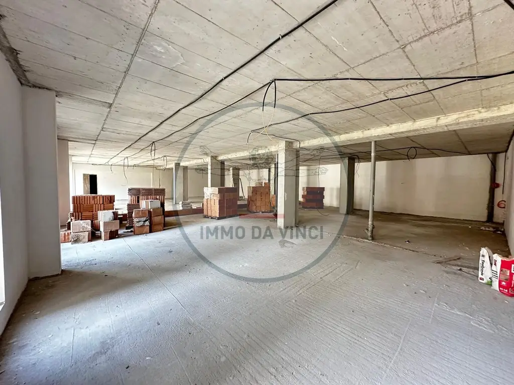 Spatii birouri 142mp si 194mp Marasti Iulius Mall finisaje la cerere