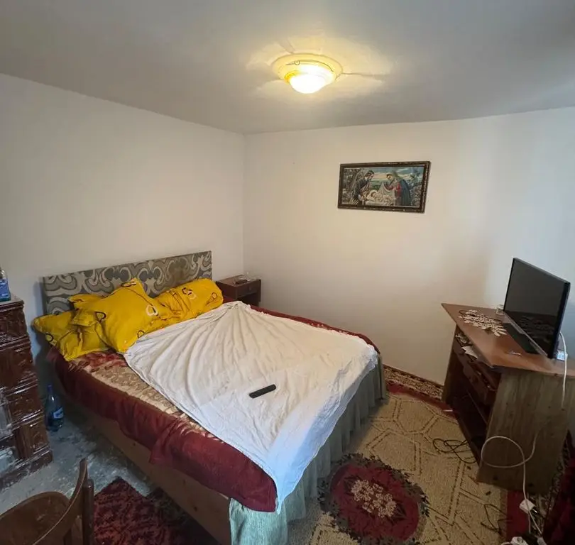 Casă cu garaj – str. Mărășești