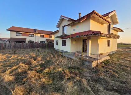 Dumbravita. Casa Individuala. Teren 800 mp.