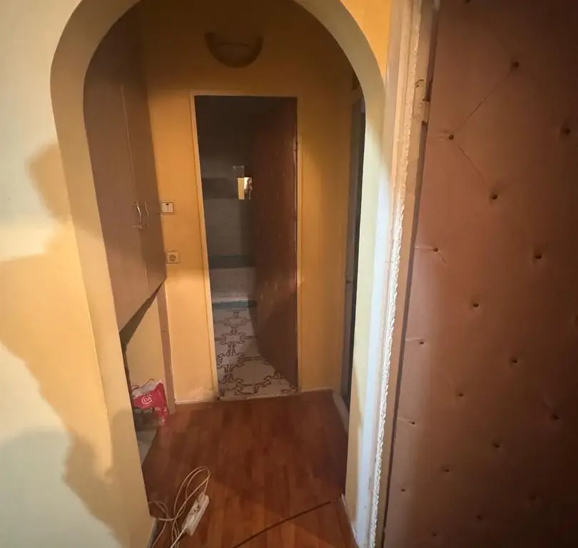 Apartament 4 camere de vânzare – zonă Școala 8