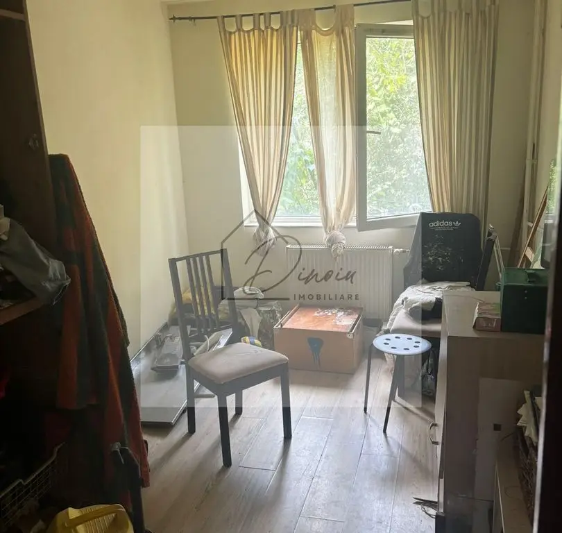 Apartament 4 camere Titan Ozana I Metrou 1 Decembrie