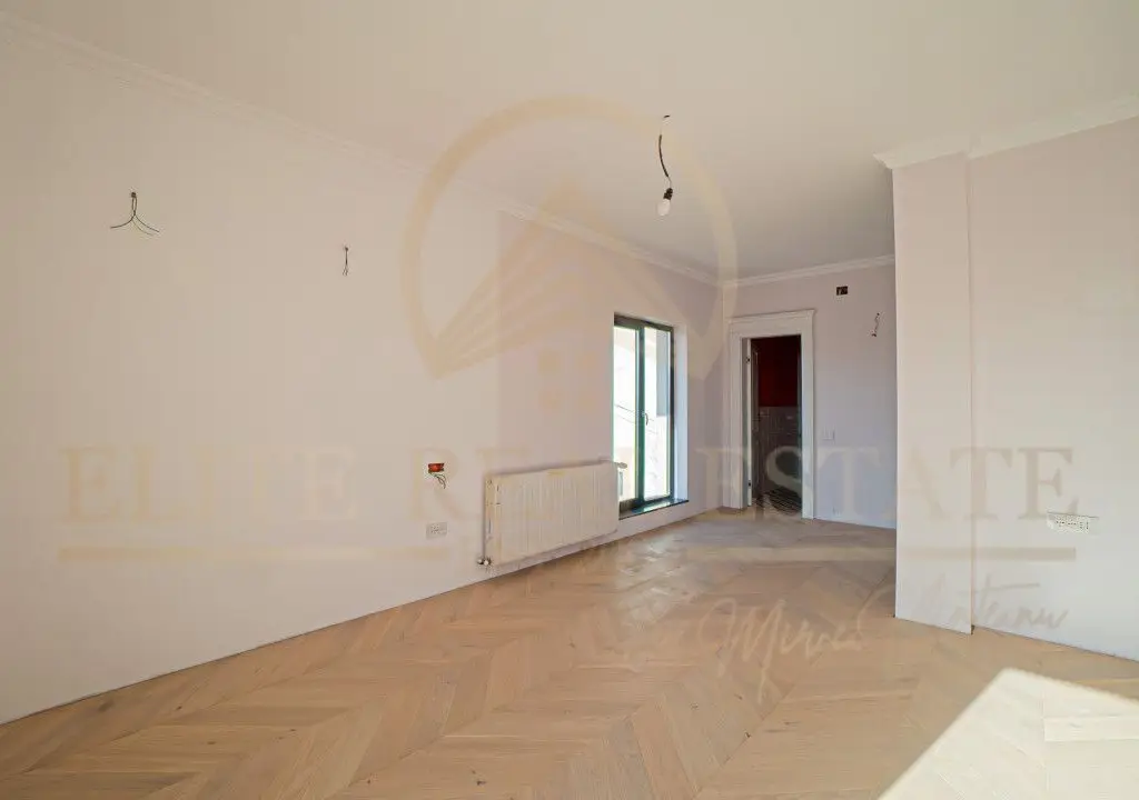 Năvodari - Casă exclusivistă cu ponton privat – Primul rând la lac