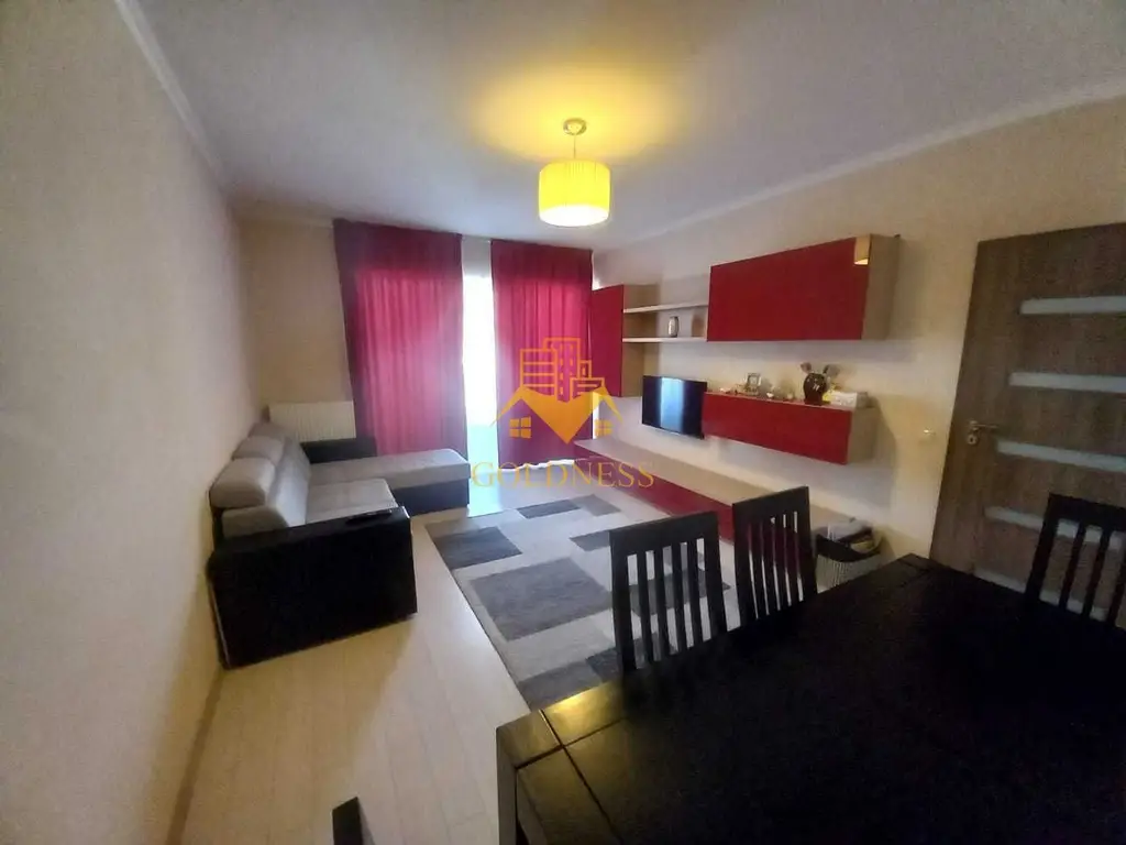 2 camere decomandate, terasa, parcare, Zona Piata Marasti, Mega Image