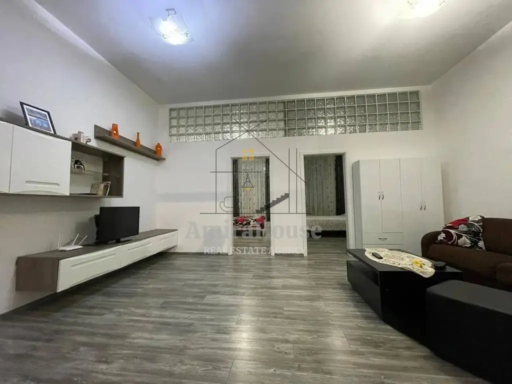 Apartament 3 camere, finisat, 75 mp si pod mansardabil, Bulevardul Eroilor