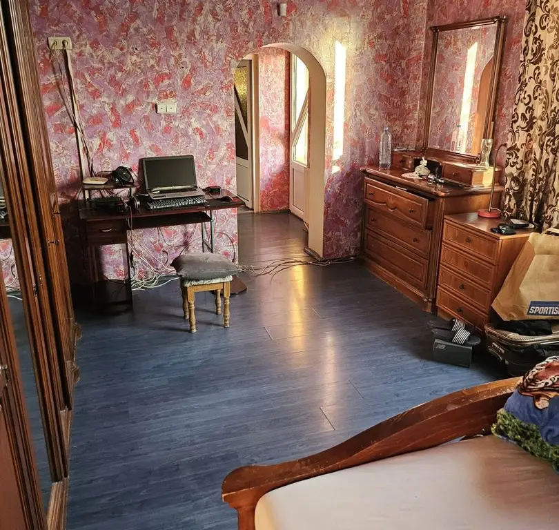 BRASADAS vinde casa individuala zona DARA cu 5 cam si teren 4ari.