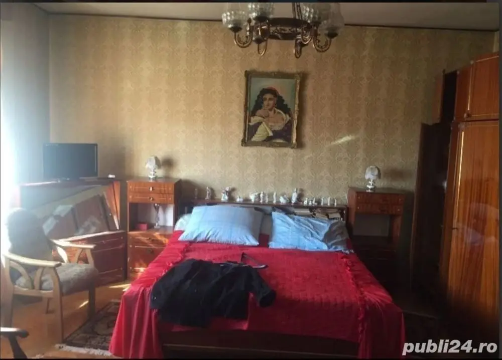 BASARAS vinde casa inchiriata pe 3 ani 800 Euro/luna.