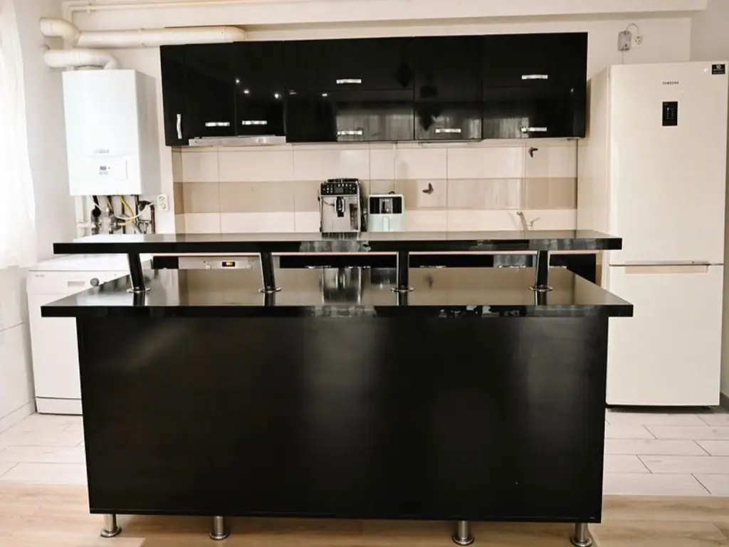 Apartament 3 camere elegant spațios și luminos în cartierul Urban Coresi