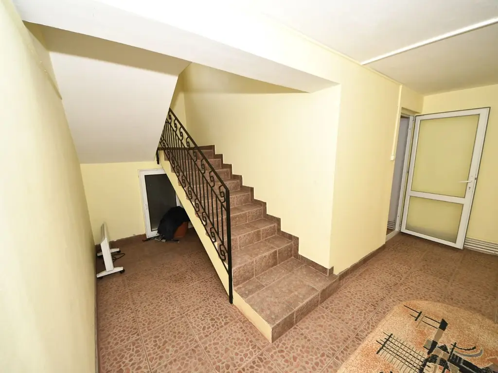 Vila spatioasa, pretabil pentru locuit/clinica, zona Micro 17 – Galati