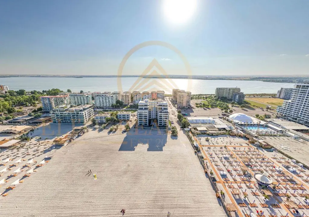 Stațiunea Mamaia - Vânzare apartament cu 2 camere, 2 bai si terasa