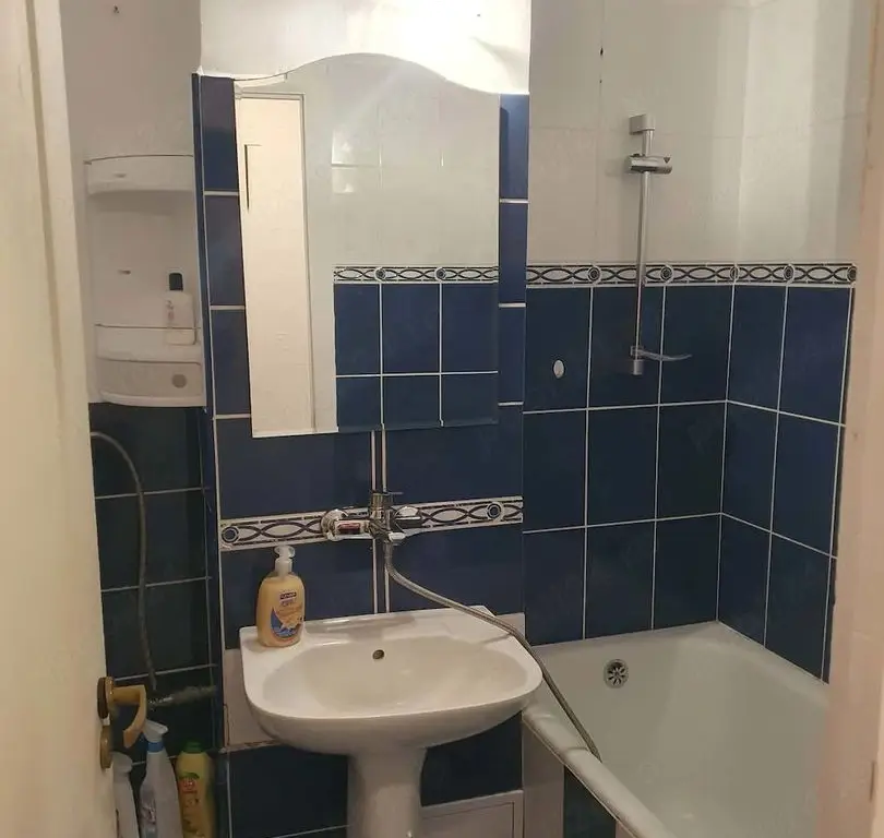 Apartament vanzare 2 camere 78 mp, Micro 15
