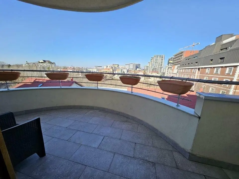 Ap. 3 cam. Herastrau Nordului 3 bai view liber parcare boxa.