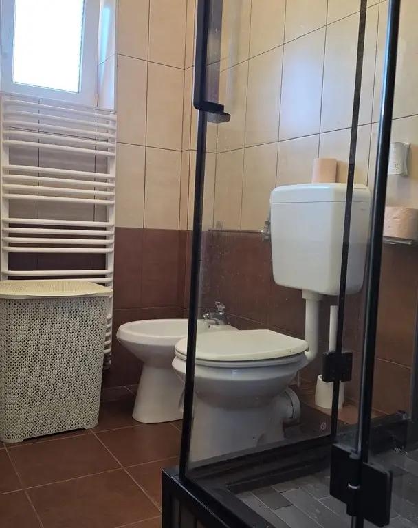 Apartament 2 camere de vanzare