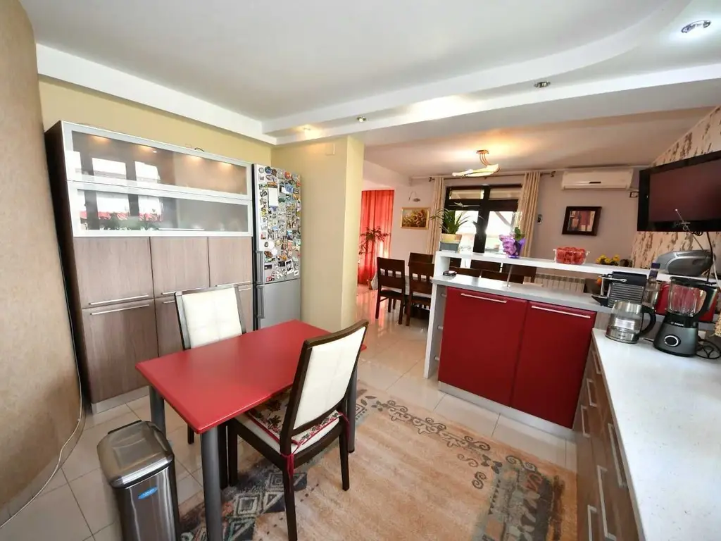 Casa de vanzare – zona Arcasilor, Galati - 280 mp utili - 275000 euro