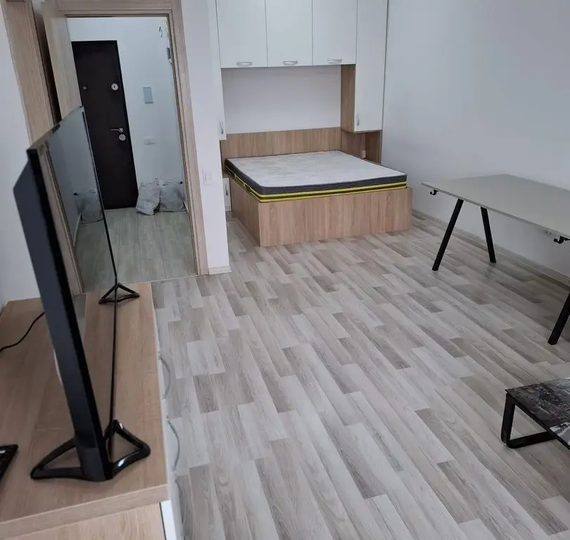 BRASADAS închiriază garsoniera 5/5 LIFT PARCARE pe Binelui.