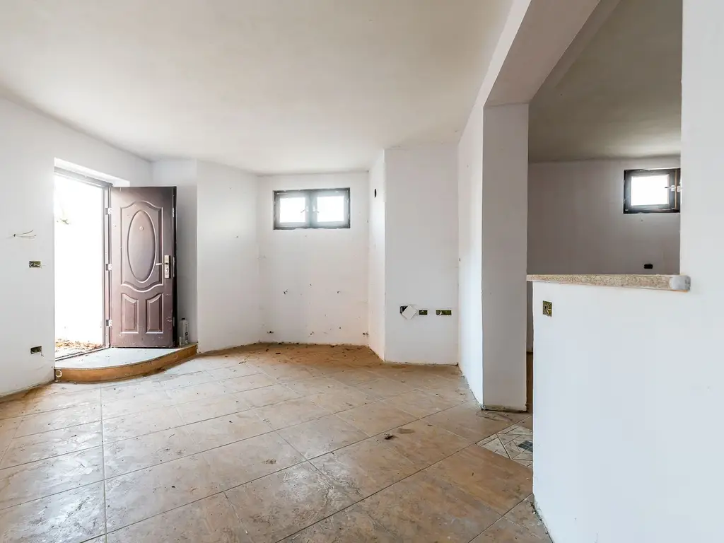 Casă spatioasa, construcție nouă – Zimandu Nou Teren 998 mp Comision 0