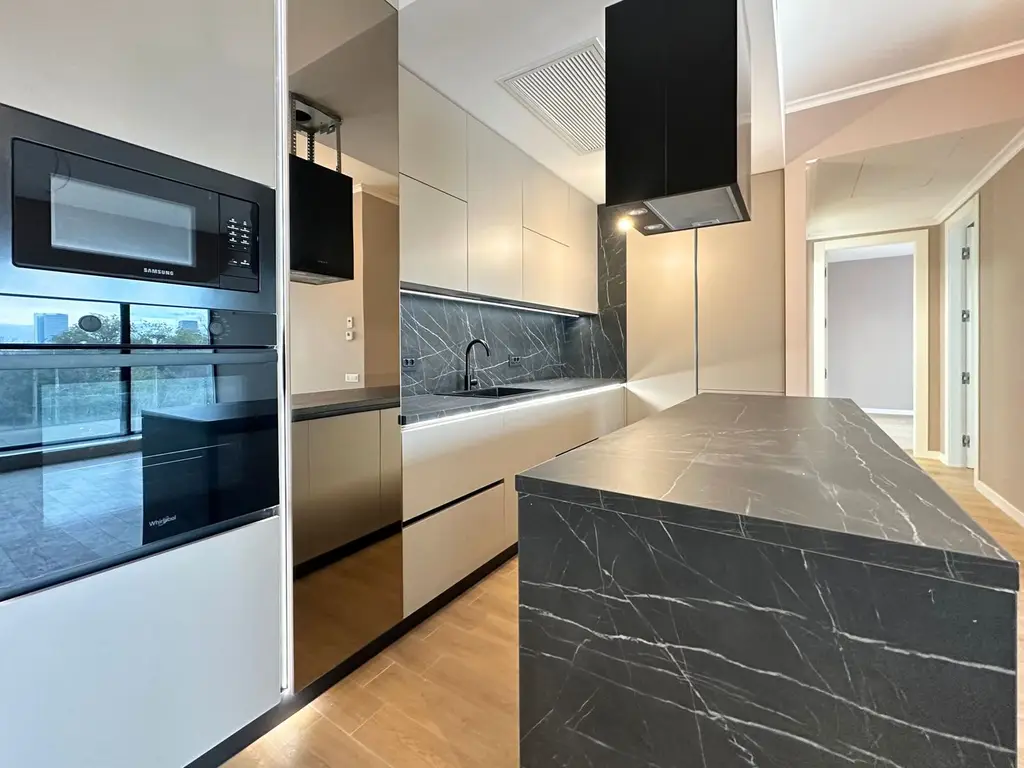 Închiriere apartament 4 camere cu grădină proprie ONE Verdi