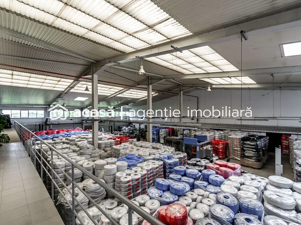 Hală industrială de vânzare 3495 mp în Arad