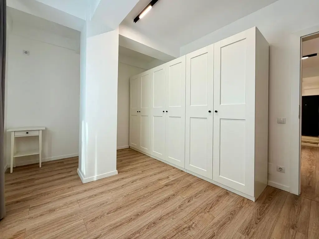 Stylish 3-Room Apartment for Rent in Iancu Nicolae