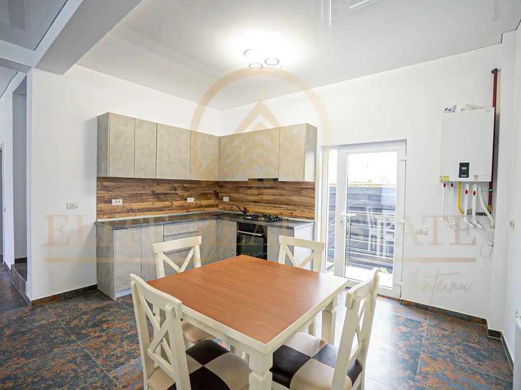 Casă de vânzare în Mamaia Nord – ideală pentru locuit sau investiție