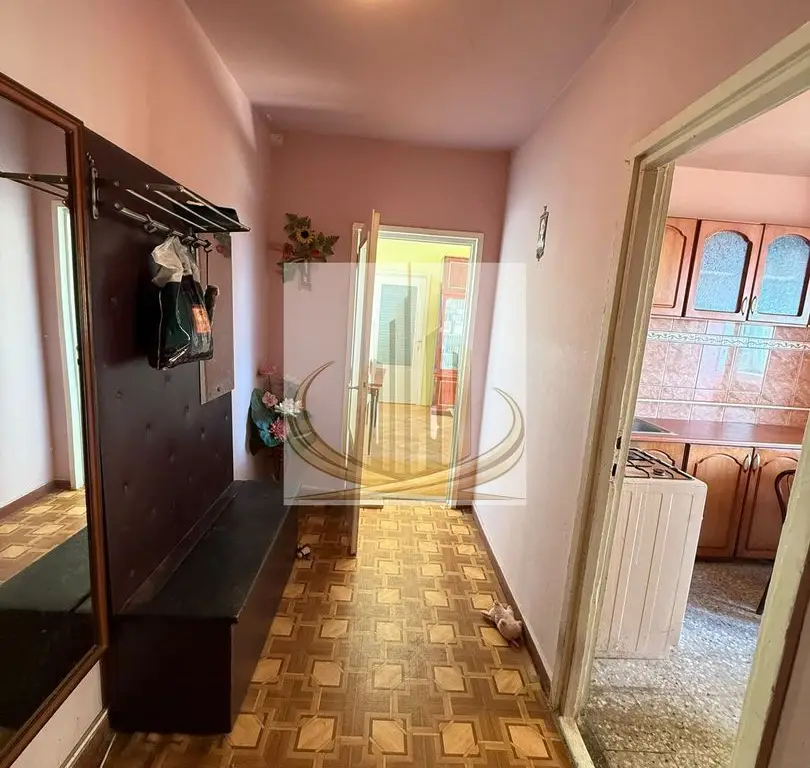 Apartament 3 camere Girocului 65mp 105000 euro