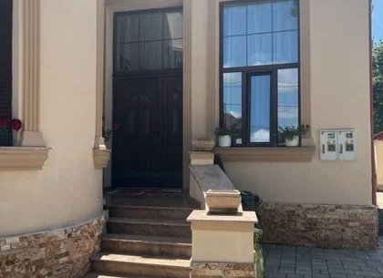 BRASADAS vinde casa cu 3 dormitoare in zona Titulescu.