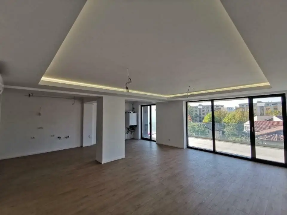 Penthouse 5 camere*parcare subterana*TVA inclus*Cantemir Residence