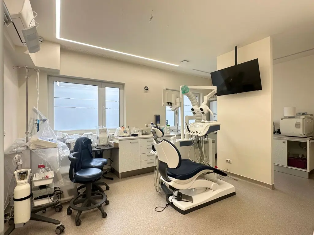 De vânzare Centru Medical Multifuncțional 196 mp zona Coresi