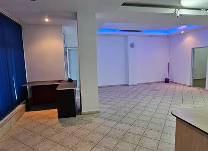 Spatiu comercial stradal - pretabil orice activitate - IC FRIMU