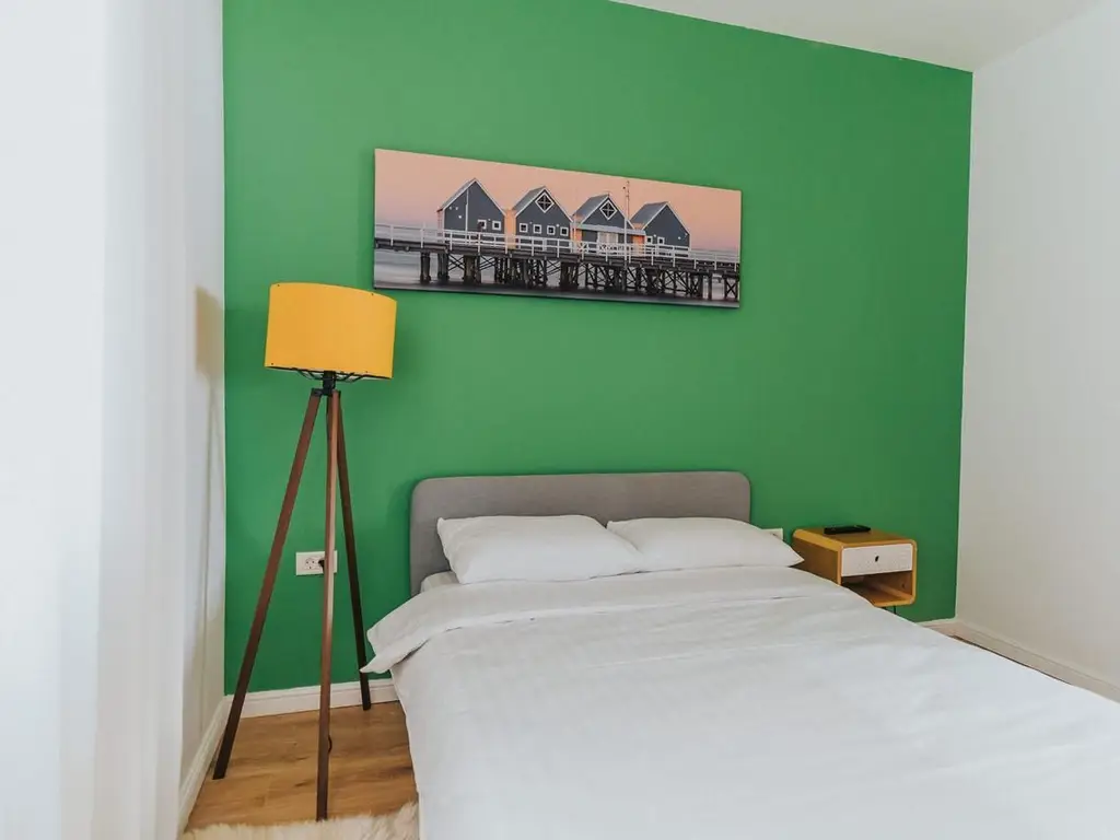 3 camere, ultracentral, Oradea. 235 000 E. Comision 0