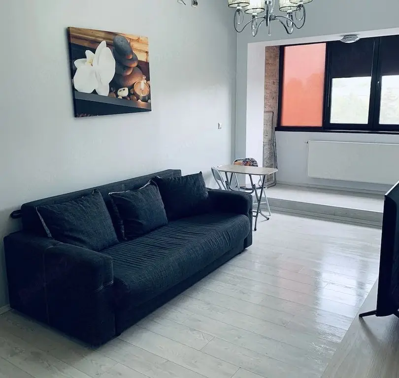 De inchiriat apartament cu o camera Centru, 280 euro