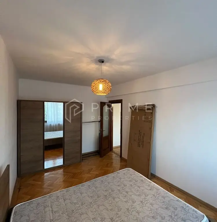 De inchiriat apartament 2 camere in centru