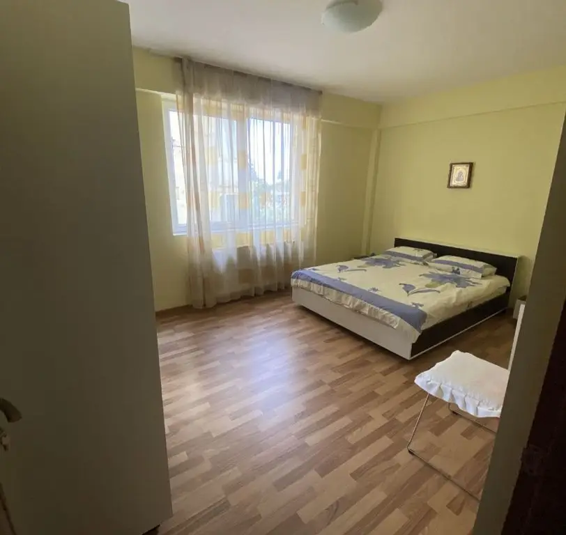 Apartament 3 camere Strada Rodnei