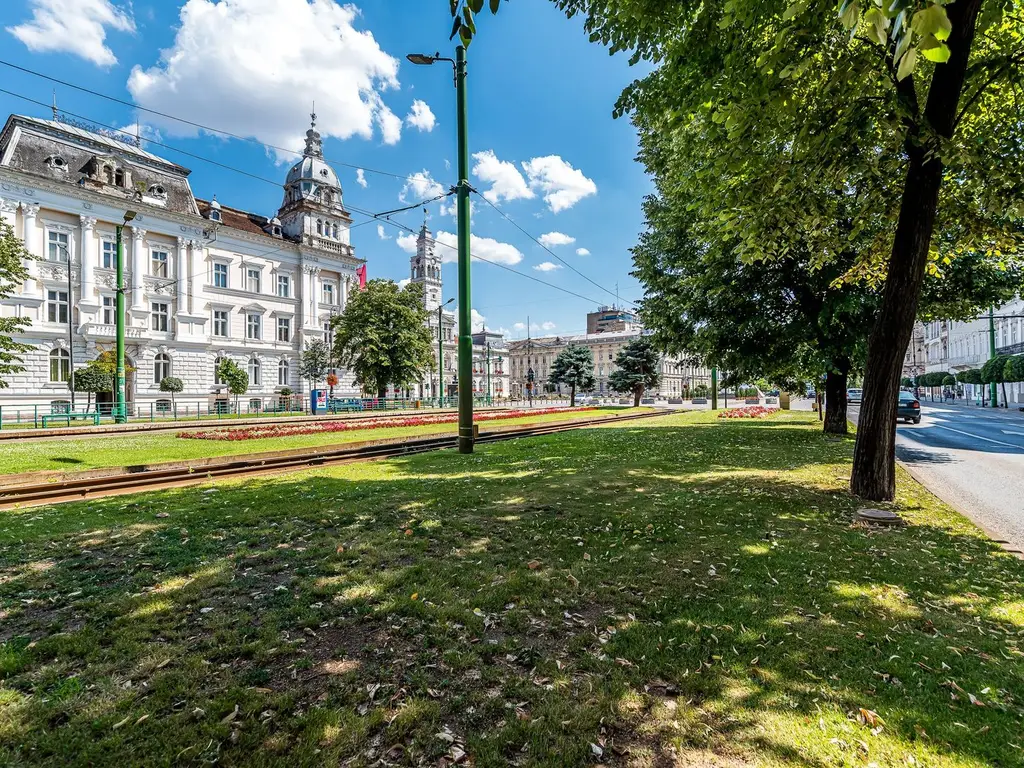 Apartament istoric pe Bulevardul Revoluției