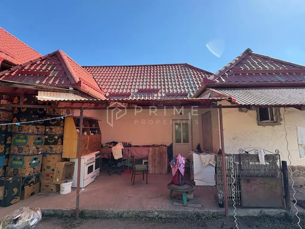 Casă familială pe un teren generos de 1.400 m² – Cristesti