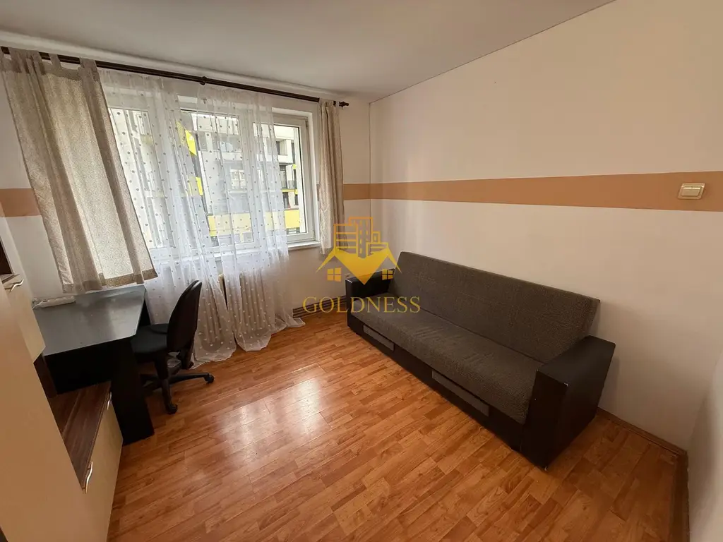 3 camere decomandate, balcon, Centru Piata Abator, Parcul Feroviarilor