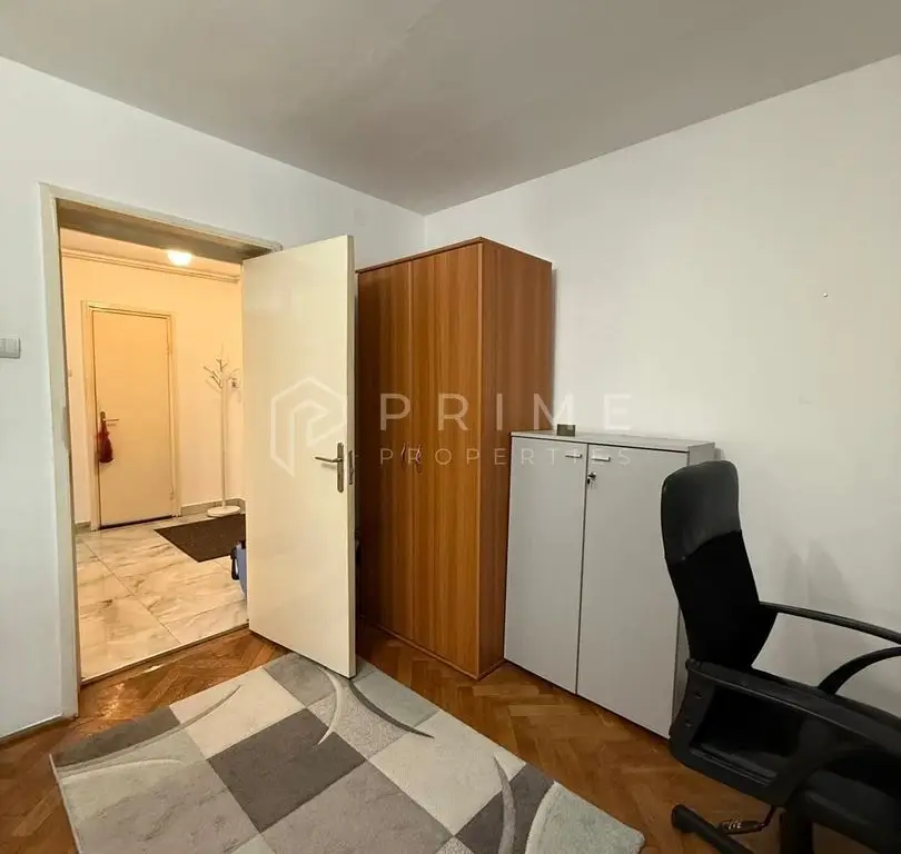 Apartament cu 3 camere decomandate- Ideal pentru studenti - Zona Tudor
