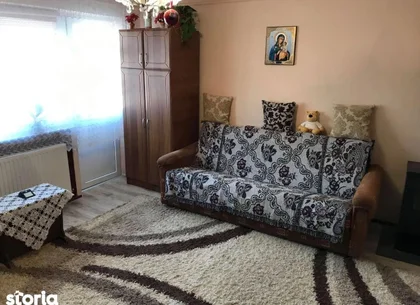 BRASADAS vinde apart 2 cam și gars în casa cu intrare comuna