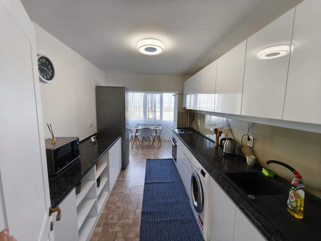 De inchiriat apartament spatios, 3 camere, pe Faleza, 900 euro